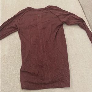 Classic lulu lemon long sleeve dry fit